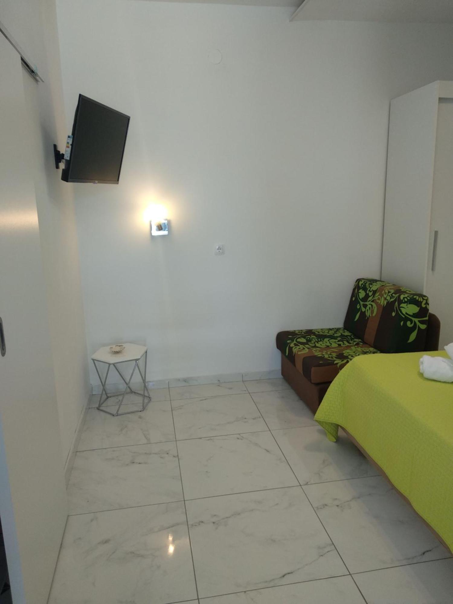Apartments Meri Vodice Luaran gambar