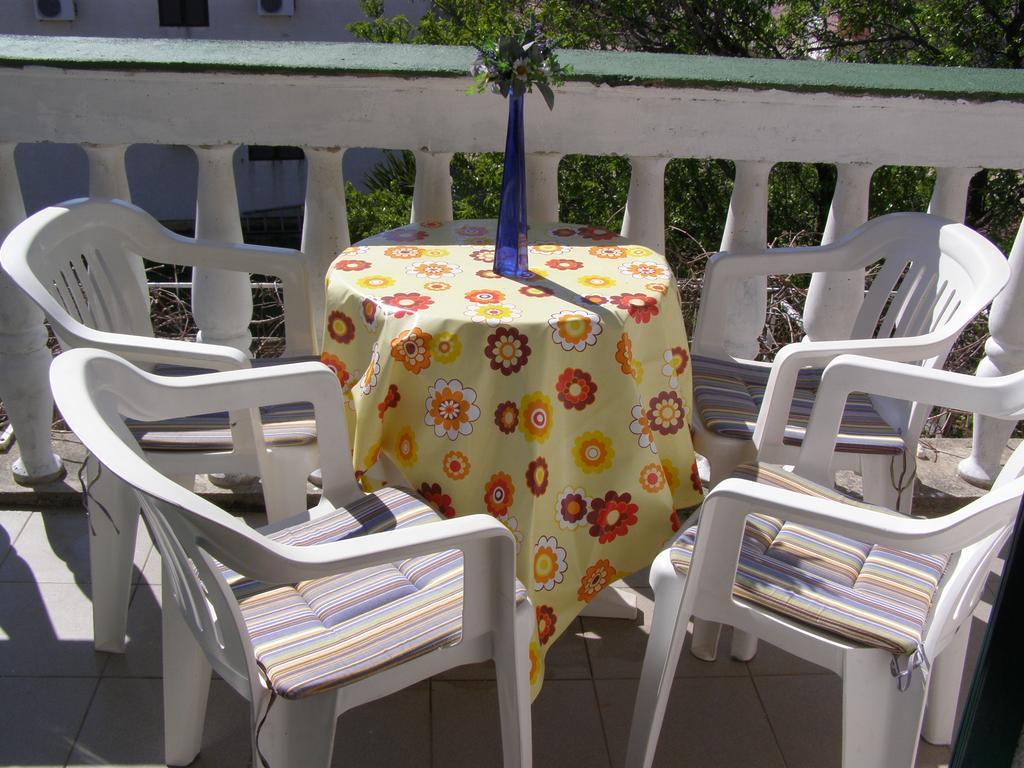 Apartments Meri Vodice Luaran gambar