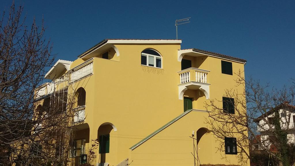 Apartments Meri Vodice Luaran gambar