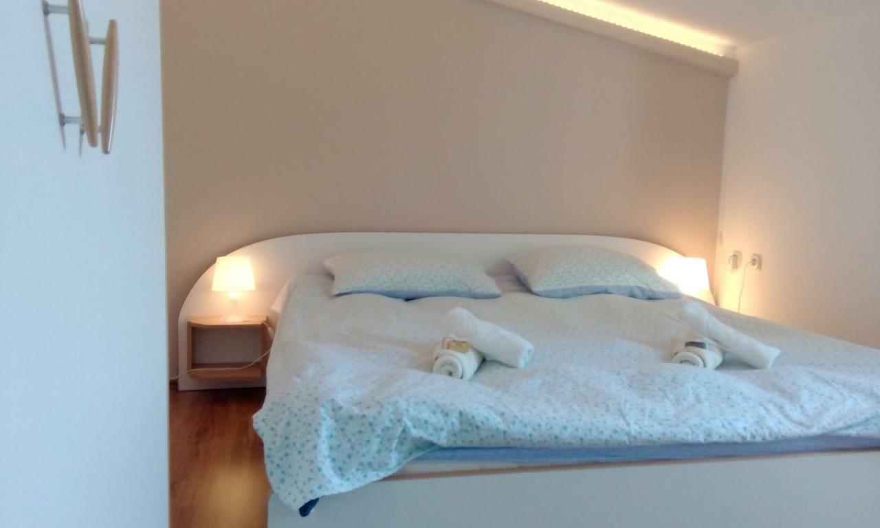 Apartments Meri Vodice Luaran gambar