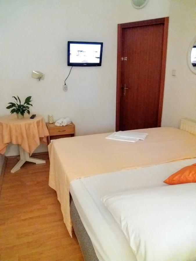 Apartments Meri Vodice Luaran gambar